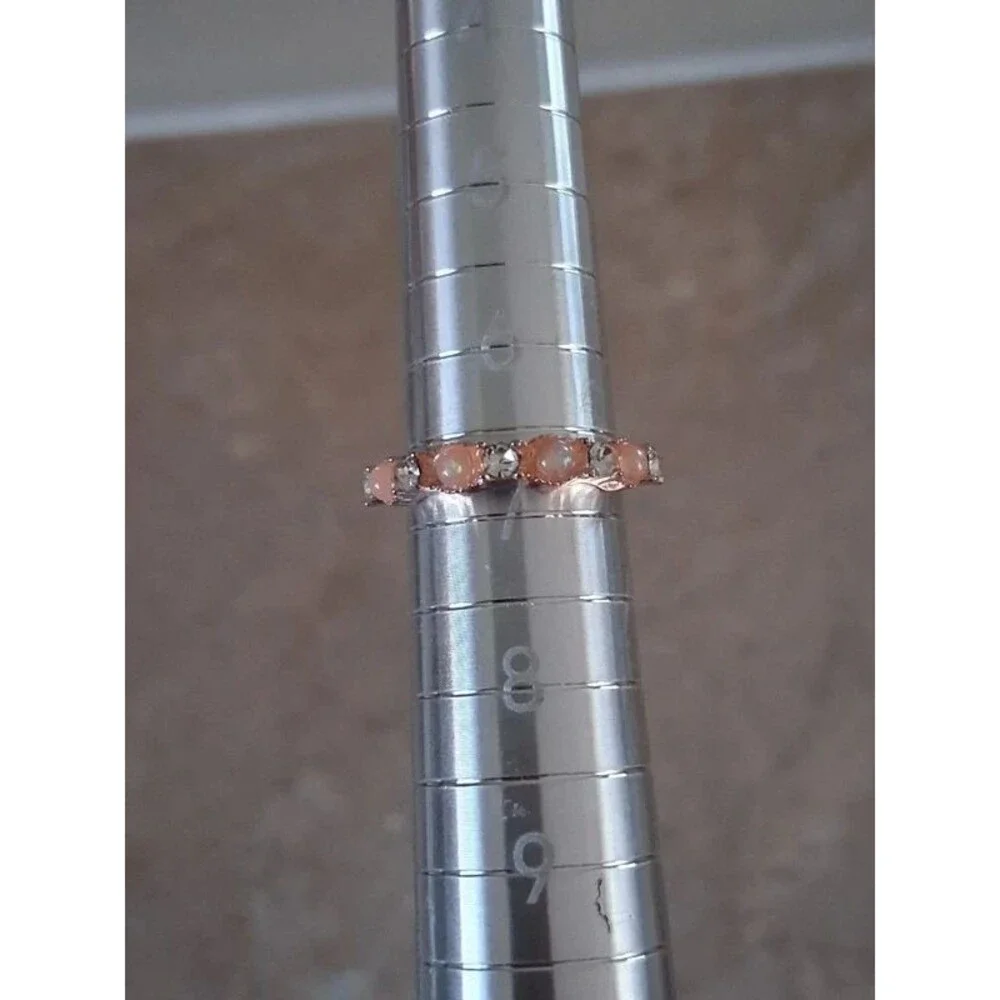 Rose Gold Toned Band Iridescent Rhinestones Encrusted Lightweight Ring Size 6.5